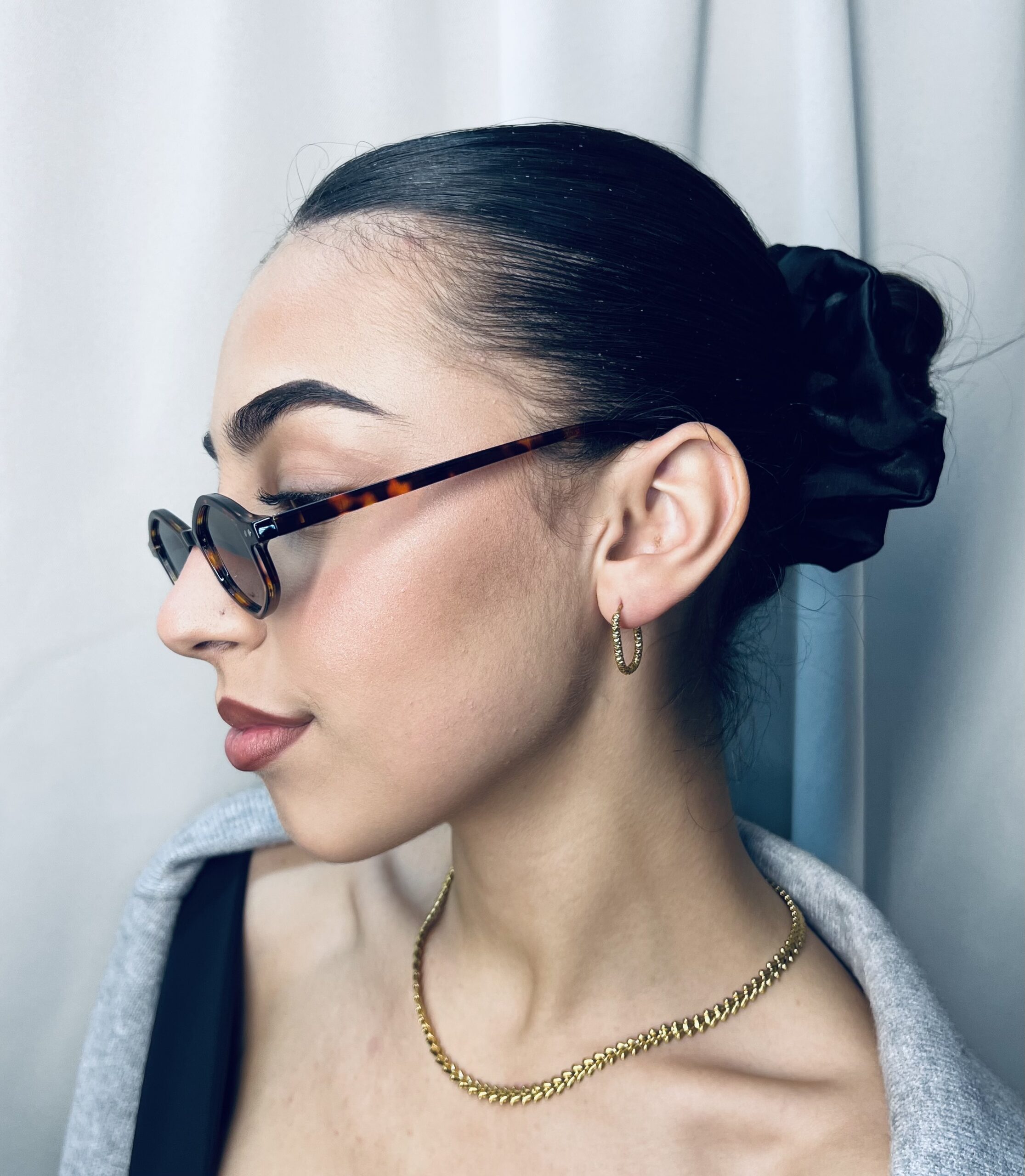 ΓΥΑΛΙΆ ΗΛΊΟΥ ΠΟΛΎΓΩΝΟ ΤΑΡΤΑΡΟΎΓΑ ΜΕ ΔΕΊΚΤΗ ΠΡΟΣΤΑΣΊΑ UV 400 ΓΙΑ 100% ΑΠΟΡΡΟΦΗΤΙΚΌΤΗΤΑ ΣΤΗΝ ΥΠΕΡΙΏΔΗ ΑΚΤΙΝΟΒΟΛΊΑ ΤΟΥ ΗΛΊΟΥ UVA-UVB - Image 3