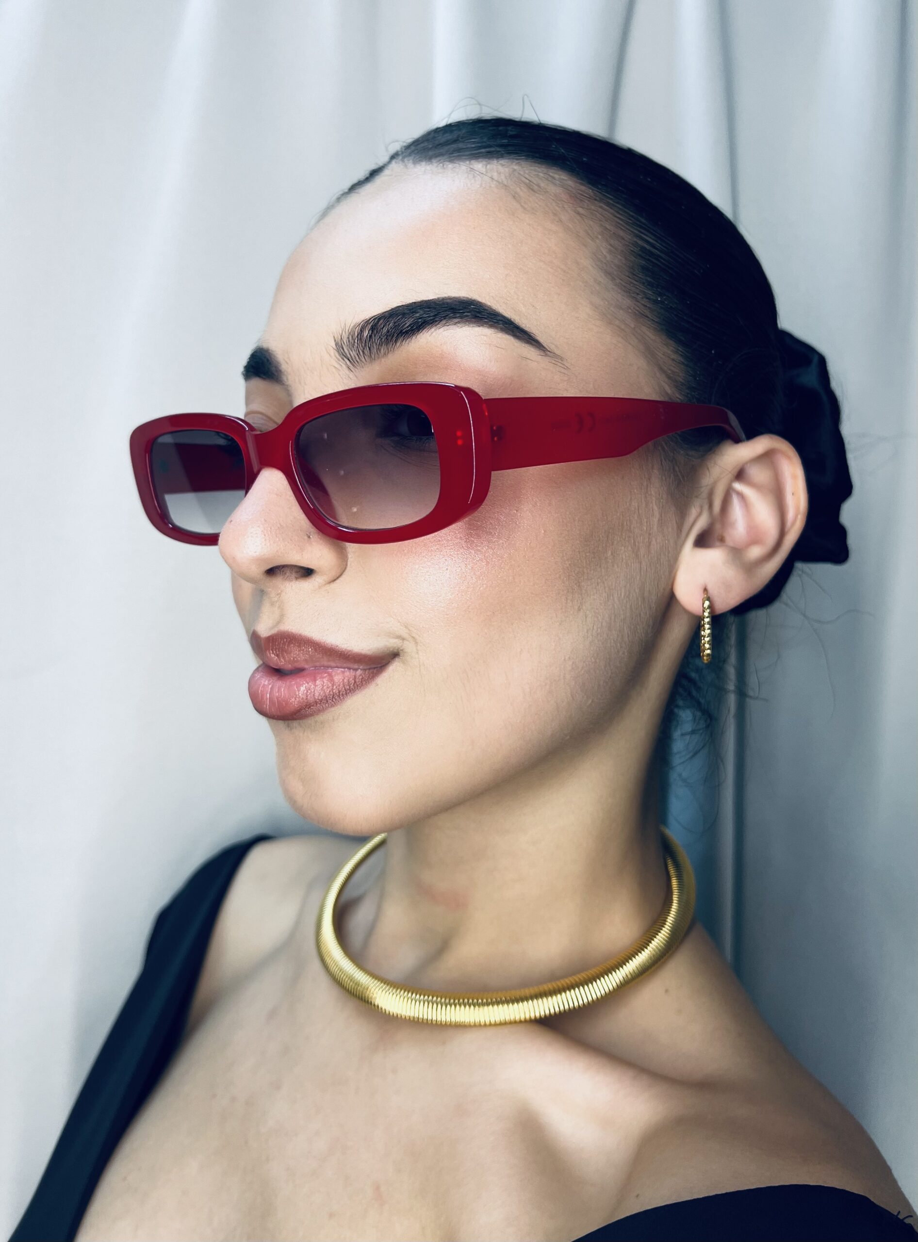 ΓΥΑΛΙΆ ΗΛΊΟΥ RED PASSION ΜΕ ΔΕΊΚΤΗ ΠΡΟΣΤΑΣΊΑ UV 400 ΓΙΑ 100% ΑΠΟΡΡΟΦΗΤΙΚΌΤΗΤΑ ΣΤΗΝ ΥΠΕΡΙΏΔΗ ΑΚΤΙΝΟΒΟΛΊΑ ΤΟΥ ΗΛΊΟΥ UVA-UVB - Image 3