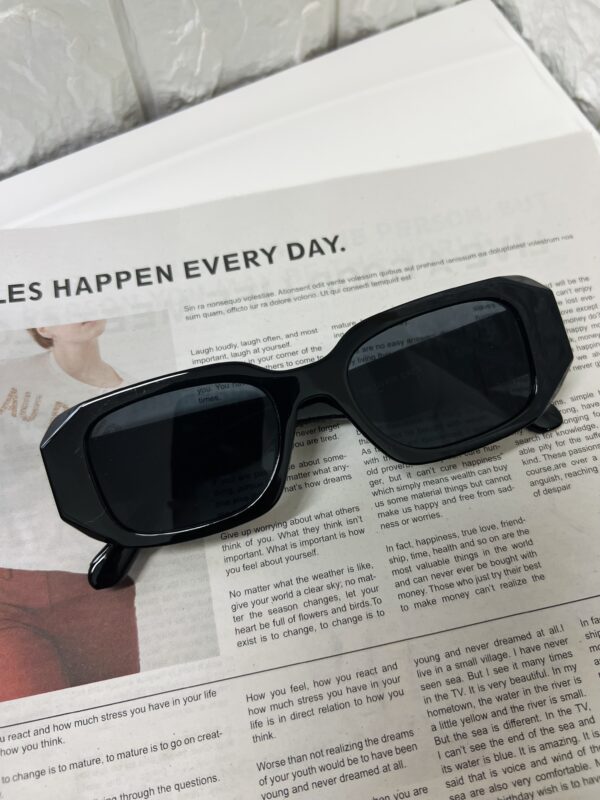 ΓΥΑΛΙΆ ΗΛΊΟΥ  BLACK  ΜΕ ΔΕΊΚΤΗ ΠΡΟΣΤΑΣΊΑ UV 400 ΓΙΑ 100% ΑΠΟΡΡΟΦΗΤΙΚΌΤΗΤΑ ΣΤΗΝ ΥΠΕΡΙΏΔΗ ΑΚΤΙΝΟΒΟΛΊΑ ΤΟΥ ΗΛΊΟΥ UVA-UVB