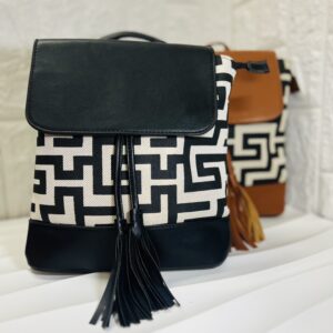 ΛΑΒΎΡΙΝΘΟΣ  BACKPACK KAI ΛΑΒΉ ΧΕΙΡΌΣ ΜΕ ΔΕΡΜΆΤΙΝΑ ΣΤΟΙΧΕΙΆ KYSE