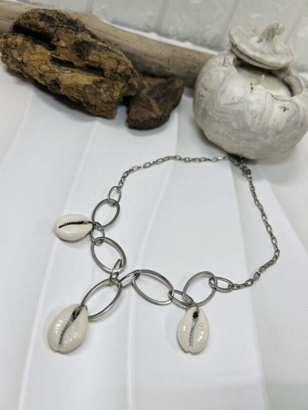 Silver & Shell