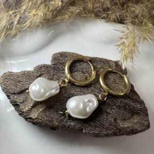 Hoop With Handing Pearl