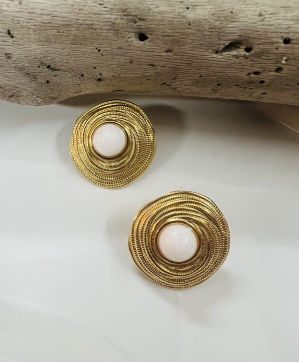Punk Round Pearl Vintage