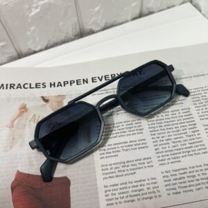 ΓΥΑΛΙΆ ΗΛΊΟΥ ΠΟΛΎΓΩΝΟ MAT NAVY BLUE